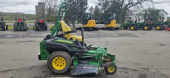 Image of John Deere Z930M equipment image 4