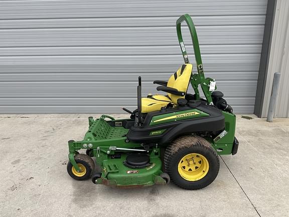 Image of John Deere Z930M equipment image 1