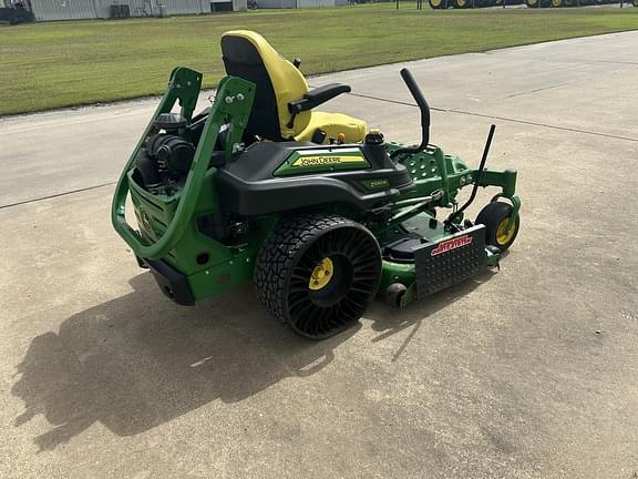 Image of John Deere Z930M equipment image 3
