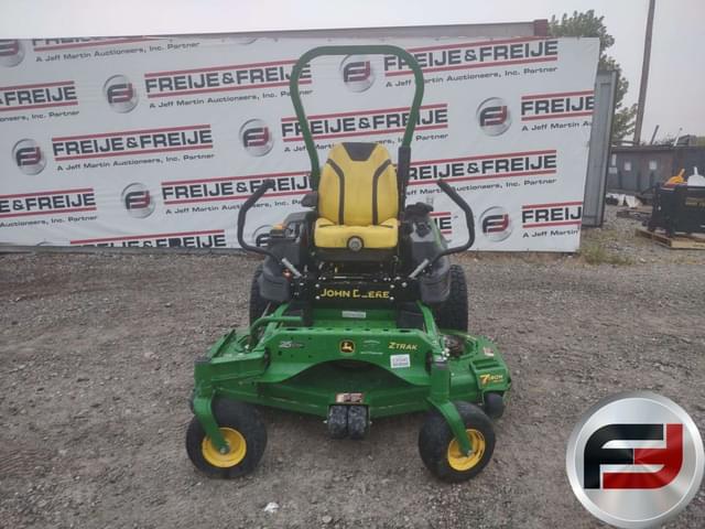Image of John Deere Z930M equipment image 1