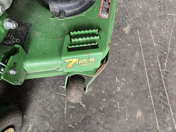 Image of John Deere Z930R equipment image 1