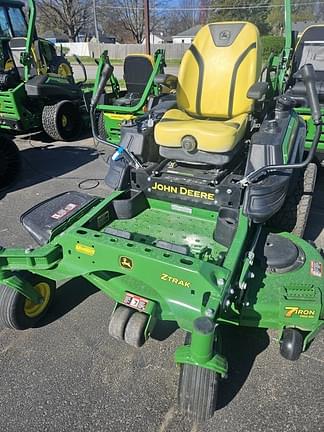 Image of John Deere Z930R equipment image 1