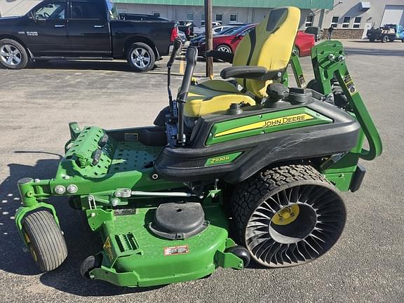 Image of John Deere Z930R Primary image