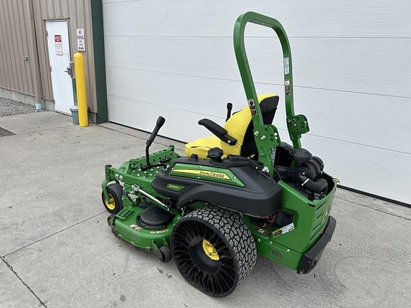 Image of John Deere Z930R equipment image 2