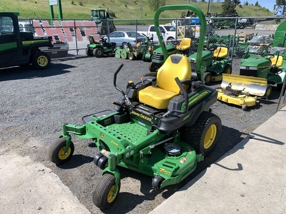 2021 John Deere Z945M EFI Image