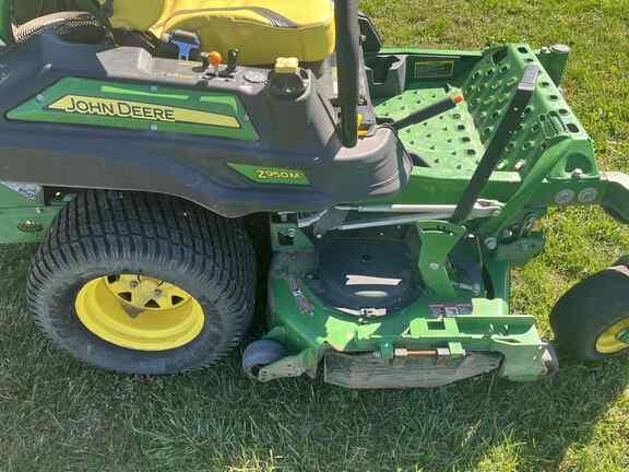 Image of John Deere Z950M equipment image 3