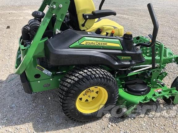 Image of John Deere Z950M equipment image 4