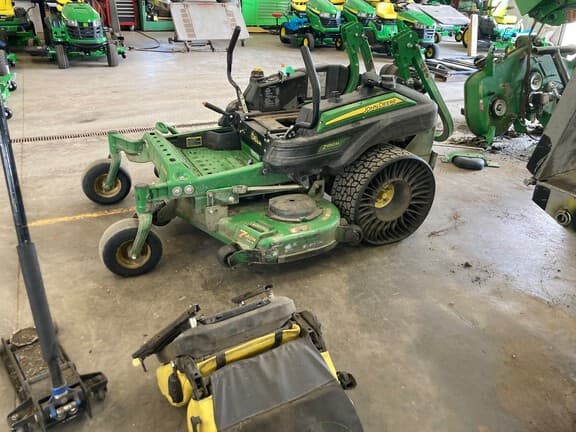 Image of John Deere Z950M equipment image 4