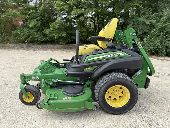 Image of John Deere Z950M equipment image 1