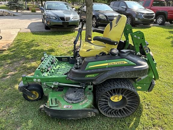 Image of John Deere Z950R equipment image 1