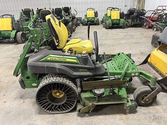 Image of John Deere Z960M equipment image 4