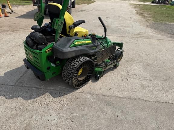 Image of John Deere Z960M equipment image 2