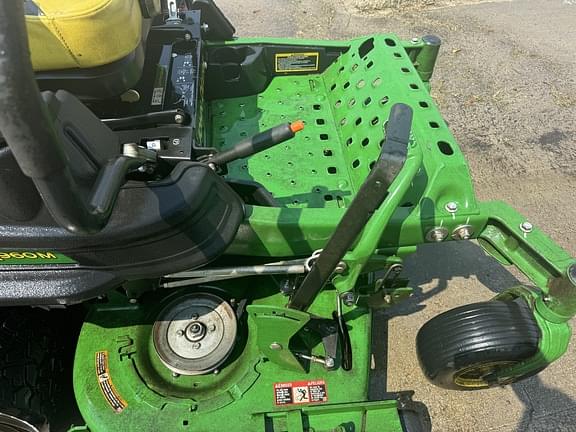 Image of John Deere Z960M equipment image 3