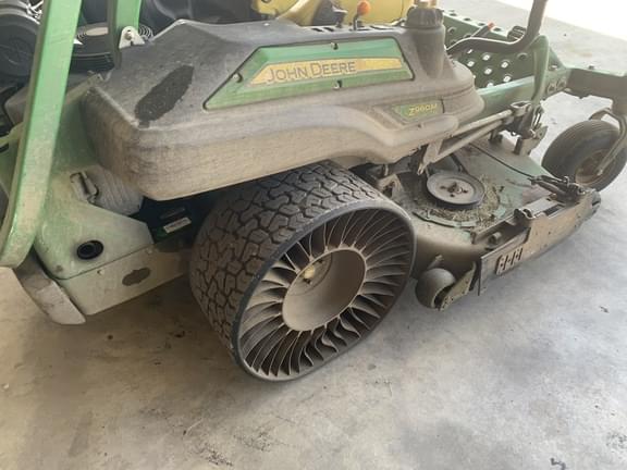 Image of John Deere Z960M equipment image 3