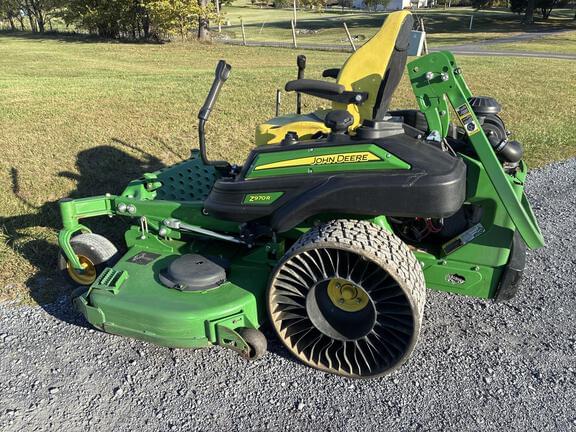 Image of John Deere Z970R equipment image 1