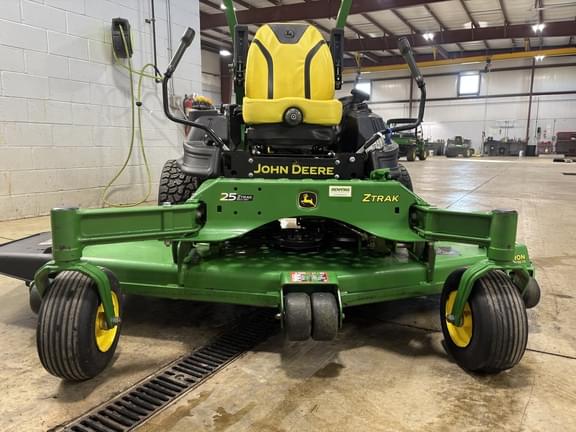 Image of John Deere Z970R equipment image 1