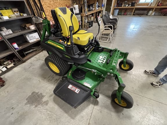 2021 John Deere Z970R Equipment Image0