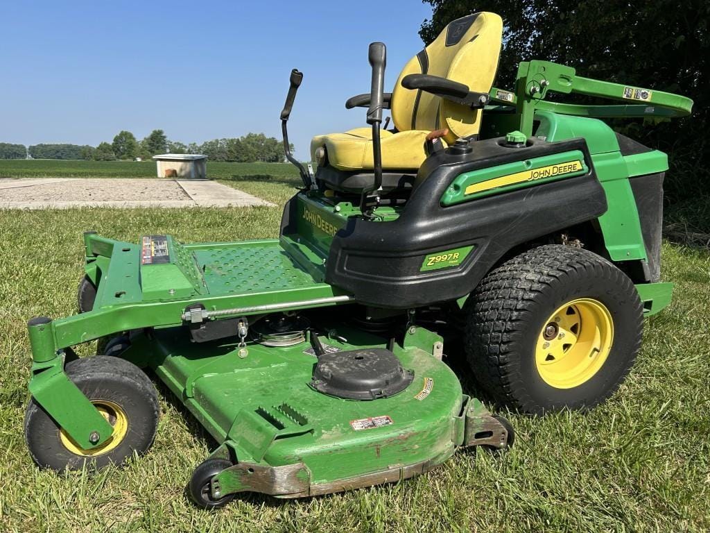2021 John Deere Z997 Equipment Image0