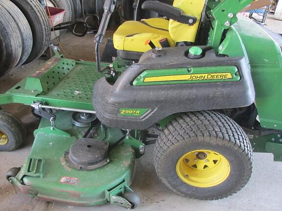 Image of John Deere Z997R equipment image 4