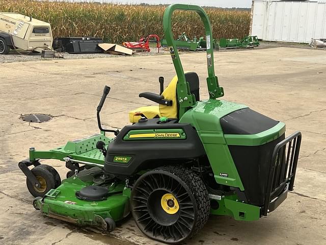 Image of John Deere Z997R equipment image 2