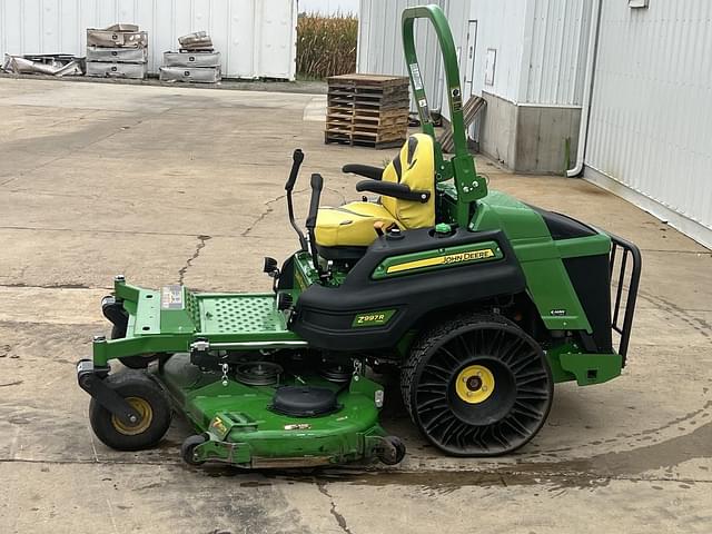 Image of John Deere Z997R equipment image 1