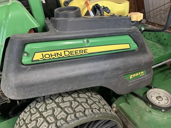 Image of John Deere Z997R equipment image 4