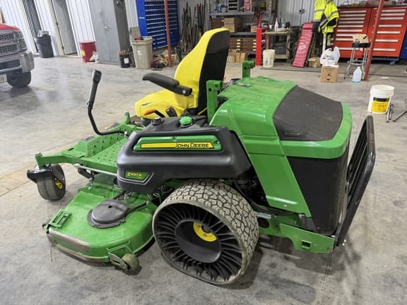 Image of John Deere Z997R equipment image 1