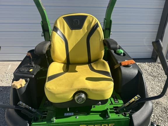 Image of John Deere Z997R equipment image 4