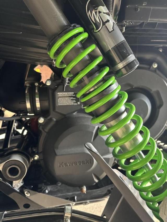 Image of Kawasaki Teryx KRX 1000 equipment image 4