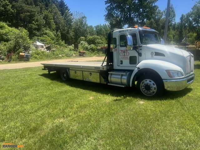 Image of Kenworth T3 equipment image 1