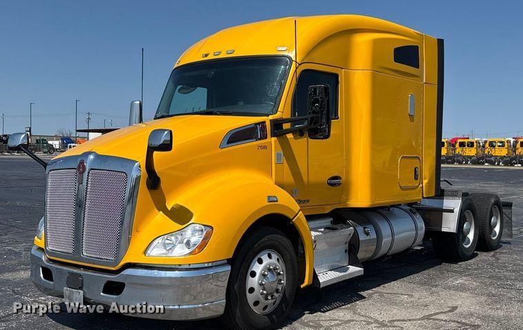2021 Kenworth T680 Equipment Image0