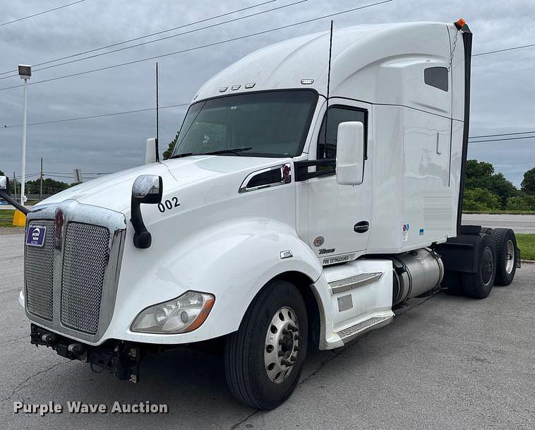 Image of Kenworth T680 Primary image