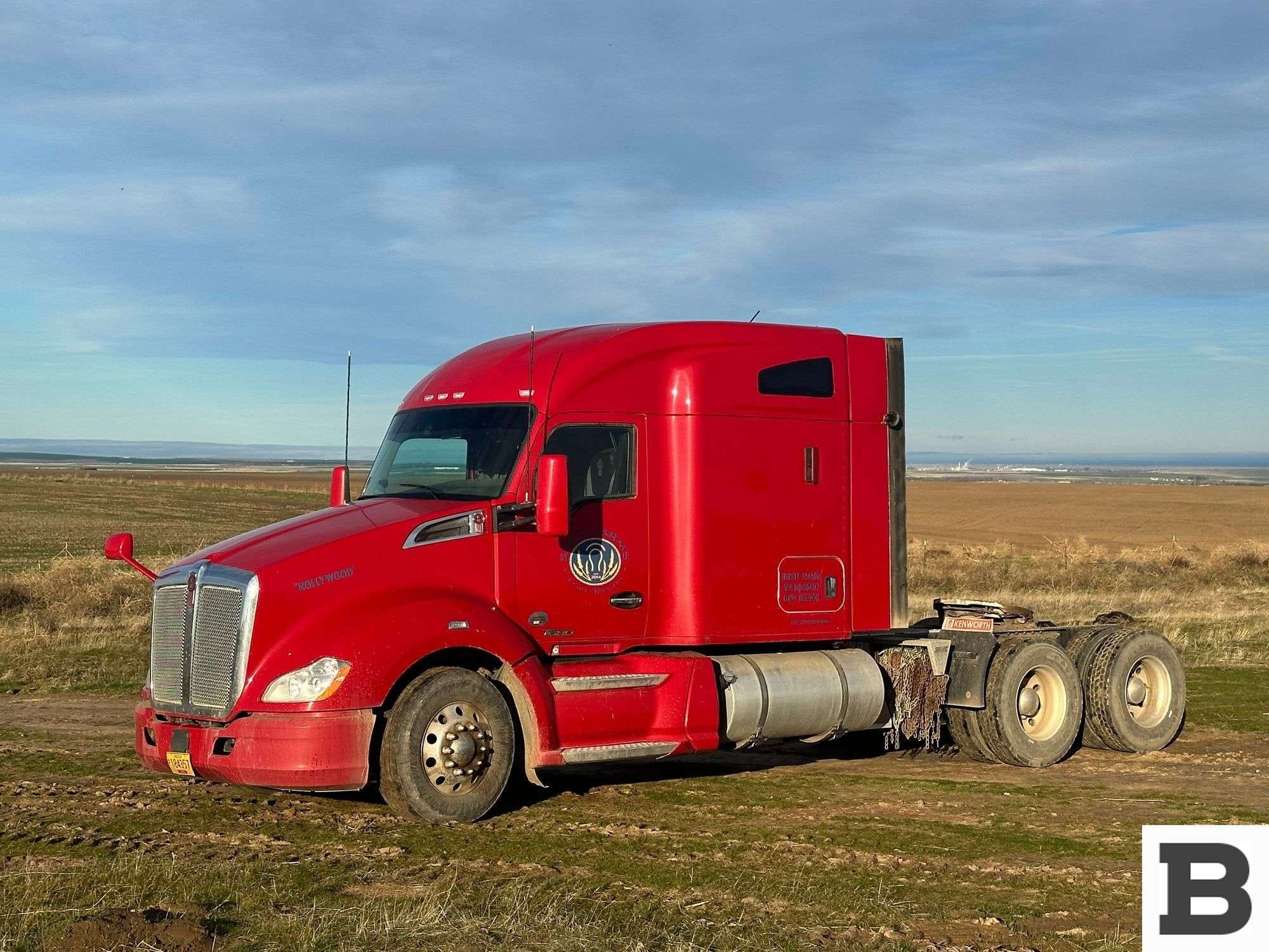 2021 Kenworth T680 Equipment Image0