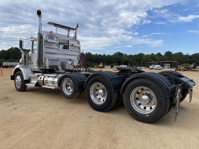 Image of Kenworth T800 equipment image 1