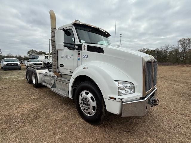 2021 Kenworth T880 Equipment Image0