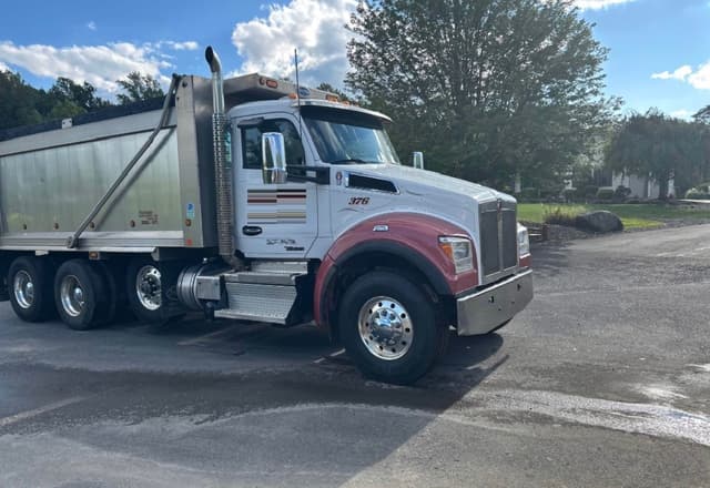 Image of Kenworth T880 equipment image 3