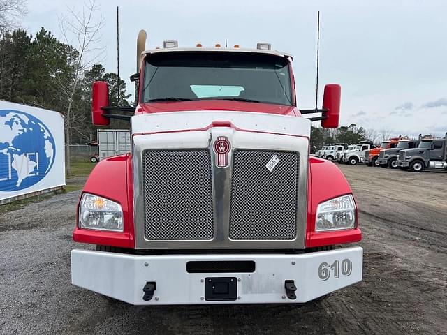 Image of Kenworth T880 equipment image 2