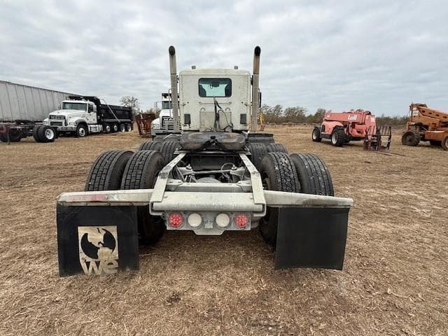 Image of Kenworth T880 equipment image 3