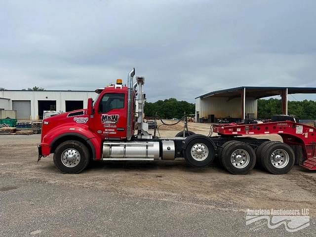 Image of Kenworth T880 equipment image 1