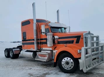 Main image Kenworth W900L