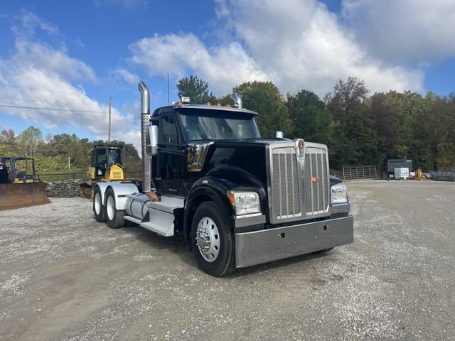 Image of Kenworth W990 equipment image 3