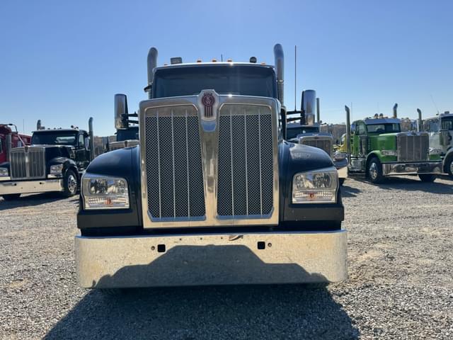 Image of Kenworth W990 equipment image 2