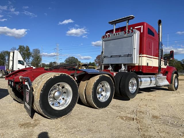 Image of Kenworth W990 equipment image 2