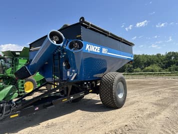 Main image Kinze 1051