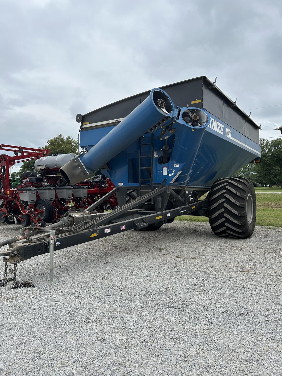 Image of Kinze 1051 Image 0