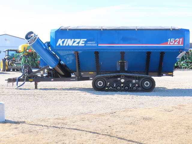 Image of Kinze 1521 equipment image 2