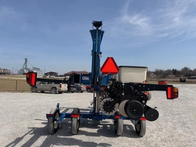 Image of Kinze 3505 equipment image 4