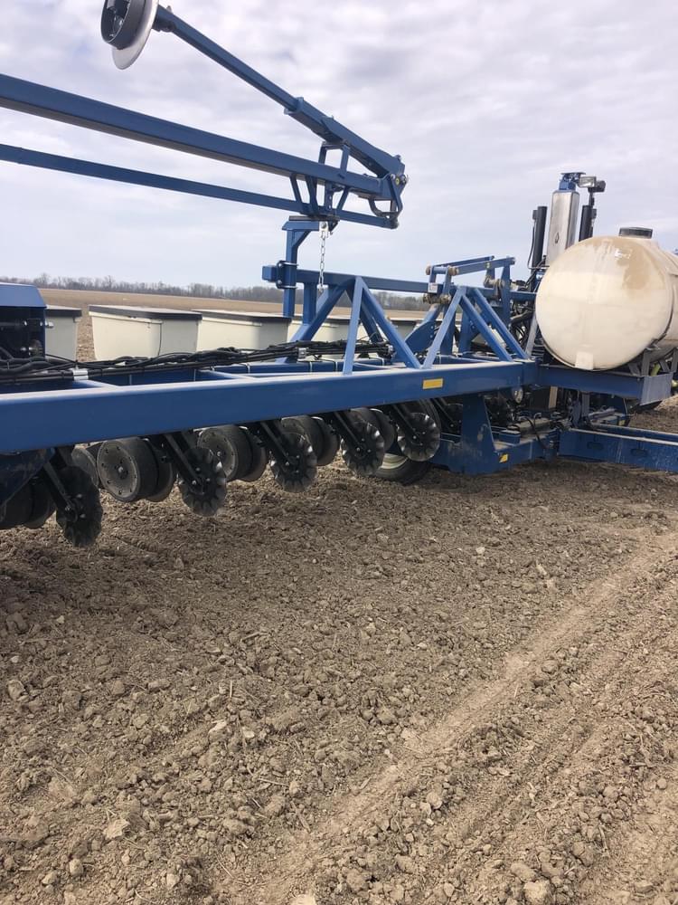 2021 Kinze 3605 Planting Planters for Sale Tractor Zoom