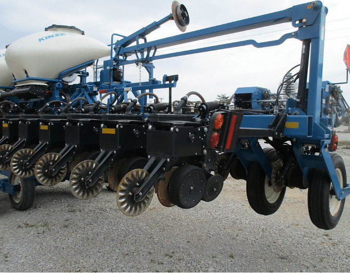 Image of Kinze 3605 Image 0