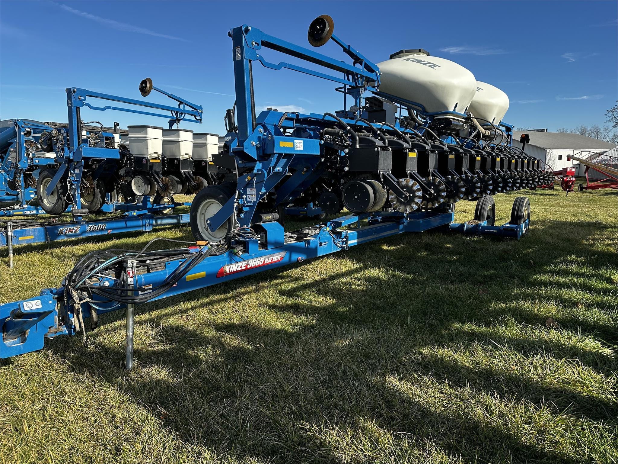 Main image Kinze 3665